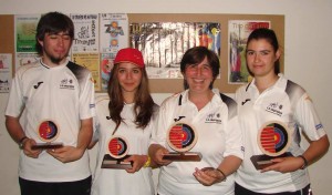 medallistas zamoranos. de izquierda a derecha Rufi, Mirian, Mati y Bea
