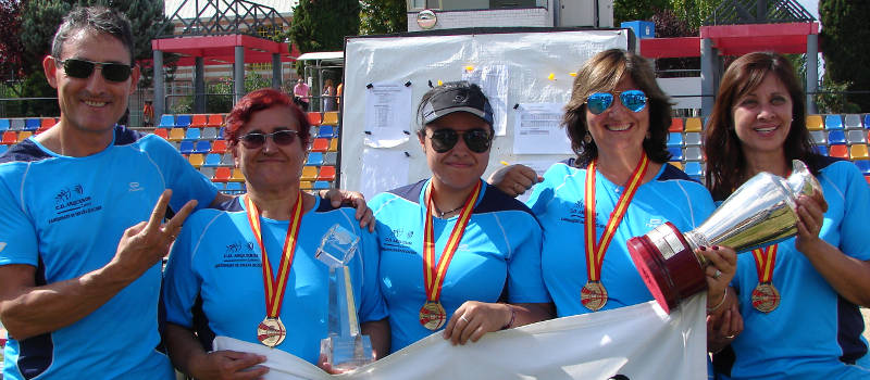 EL GRUPO POSA FELIZ_Peq